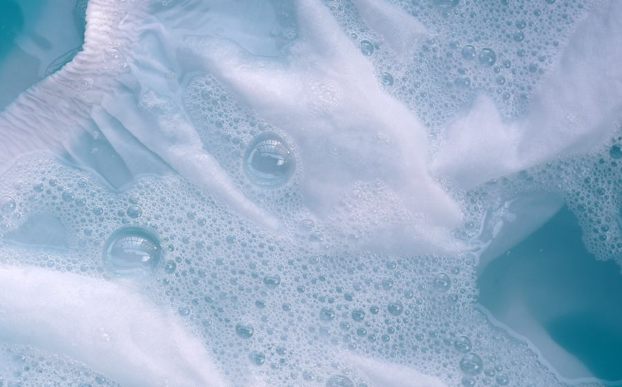 Laundry stripping soak